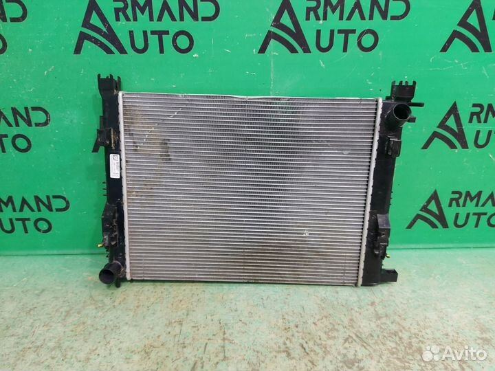 Радиатор охлаждения Renault Logan 2 2014