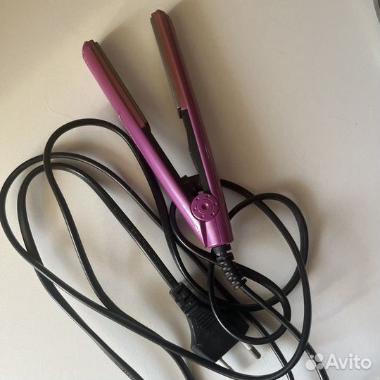 Выпрямитель (утюжок) для волос