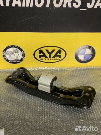 Подушка АКПП Mersedes-Benz W212