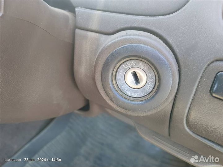 Замок зажигания+ личинки км-т Toyota Cresta X90 9