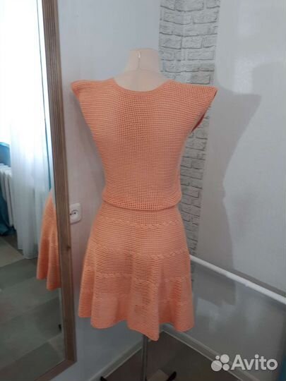 Платье вязанное крючком