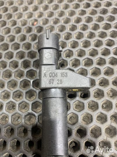 Датчик положения коленвала Mercedes