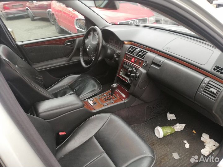 Разбор на запчасти Mercedes E W210 1995-2002