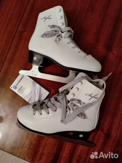 Коньки фигурные
