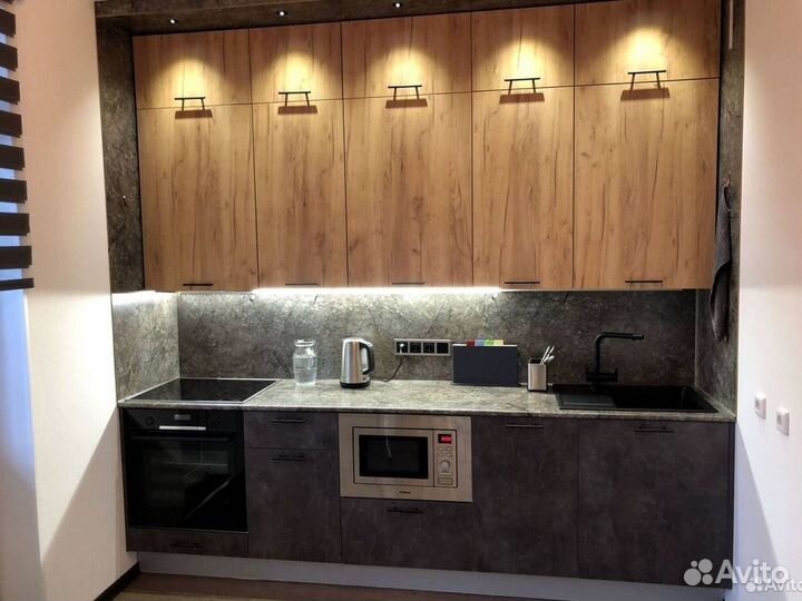 Кухонный гарнитур в стиле хай тек