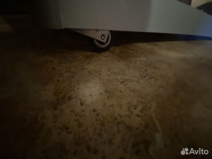 Зеркальные двери купе