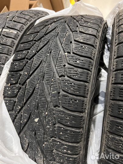 Nokian Tyres Hakkapeliitta R2 SUV 225/60 R17