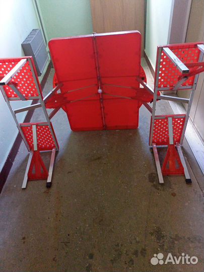 Стол туристический со стульями