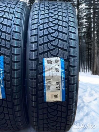 Triangle TR797 275/45 R20 110H