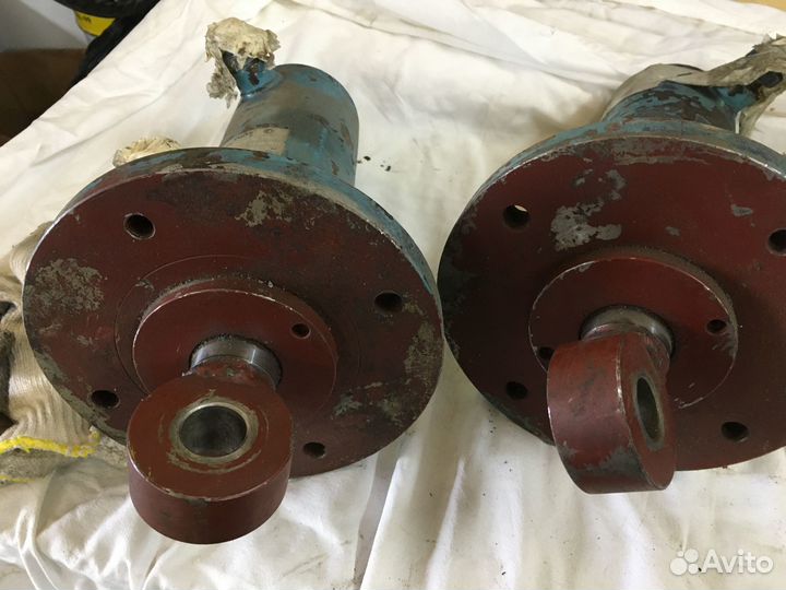 Гидроцилиндр для пресса