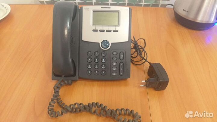 VoIP-телефон Cisco SPA502G
