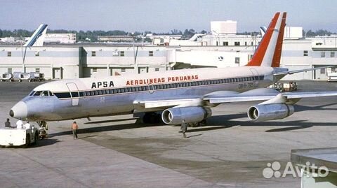 Брелок из фюзеляжа самолета Convair CV-990