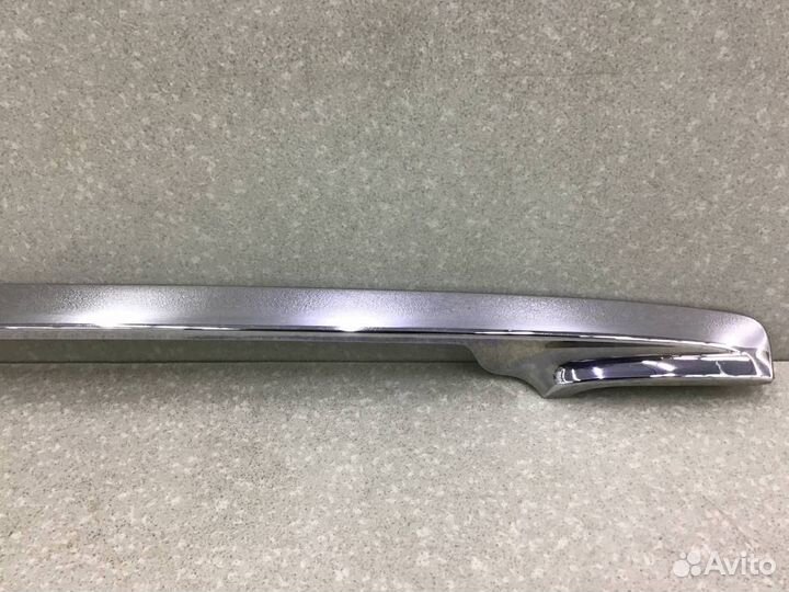 Накладка двери багажника Lexus LX570 (URJ201) 2007-2015 7680160130