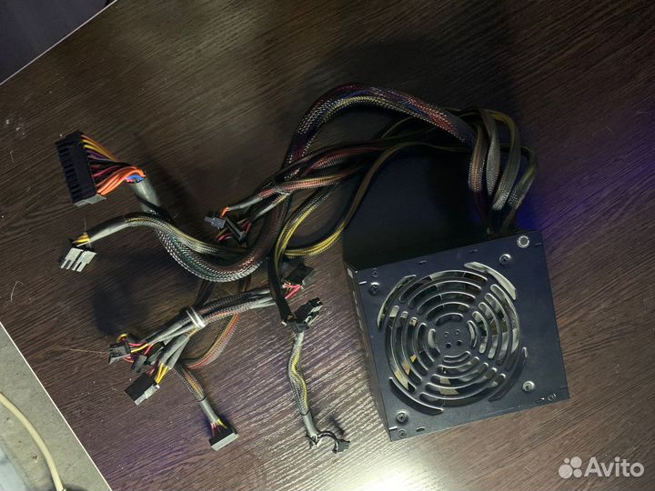 Блок питания corsair VS550