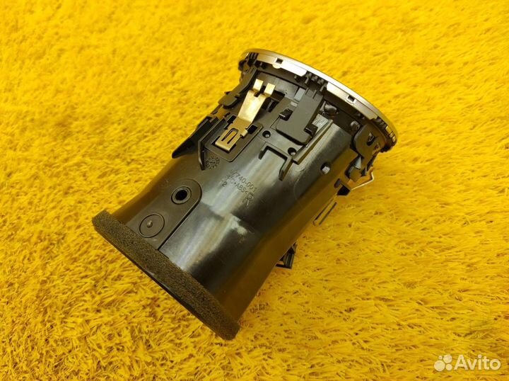 Дефлектор салона передний правый Mercedes-Benz