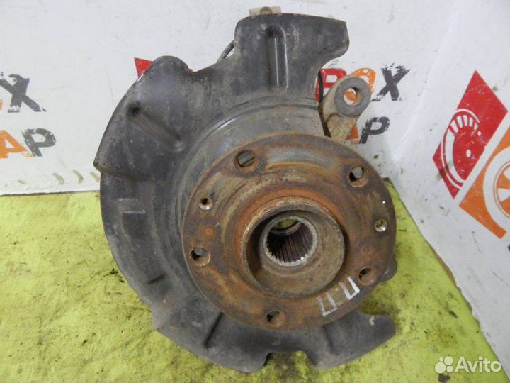 Кулак поворотный передний правый Suzuki Sx4 1.6