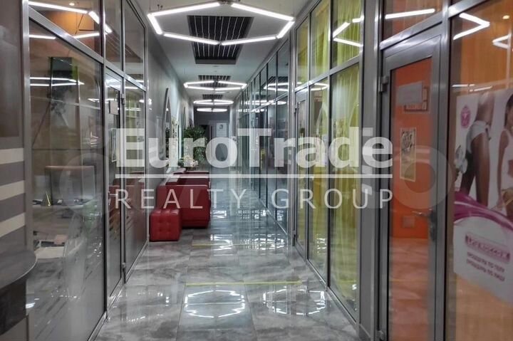 Продам торговое помещение, 2990 м²