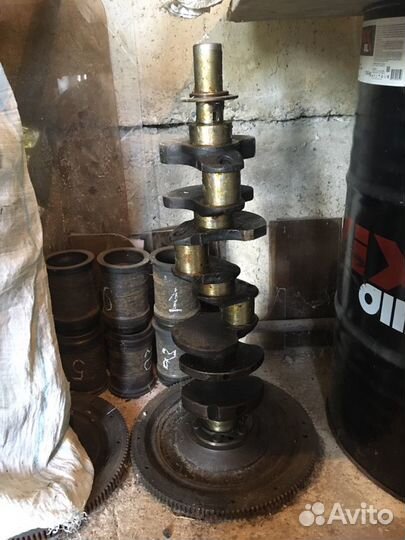 Коленчатый вал ЗИЛ