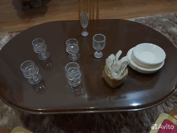 Стол для барби