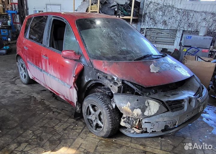 Кузов Renault scenic 2 разбор