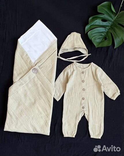 Муслиновый комплект на выписку