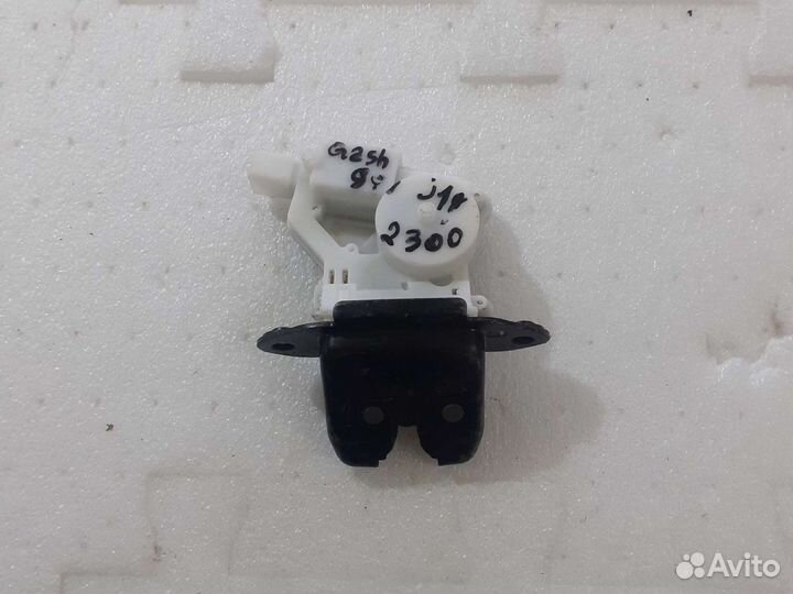 Замок крышка багажника Nissan Qashqai J11