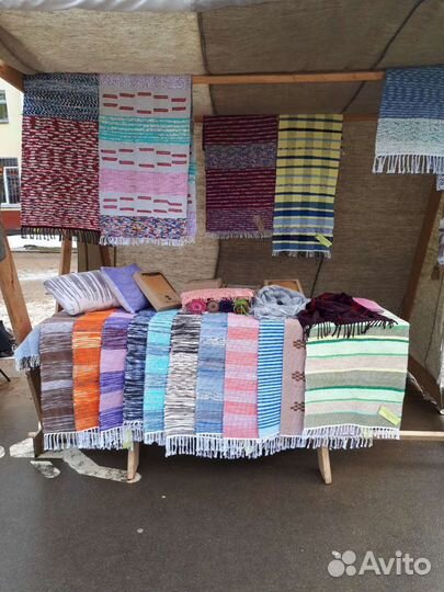 Ручное ткачество на домашнем ткацком станке