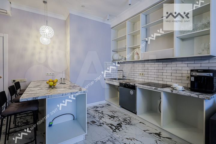 2-к. квартира, 70 м², 4/8 эт.