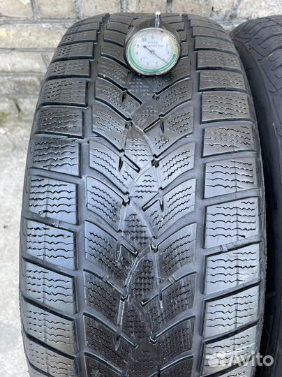 Goodyear UltraGrip Performance SUV Gen-1 235/60 R18