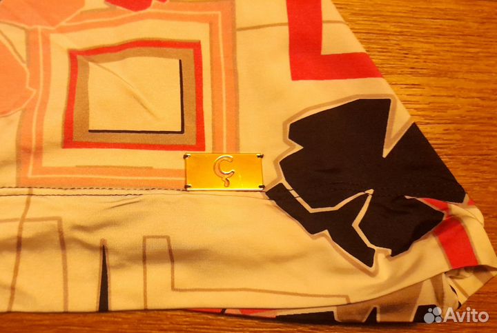 Майка, Италия, L