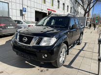 Nissan Navara 2.5 MT, 2011, 220 000 км, с пробегом, цена 990 000 руб.