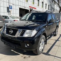 Nissan Navara 2.5 MT, 2011, 220 000 км, с пробегом, цена 990 000 руб.