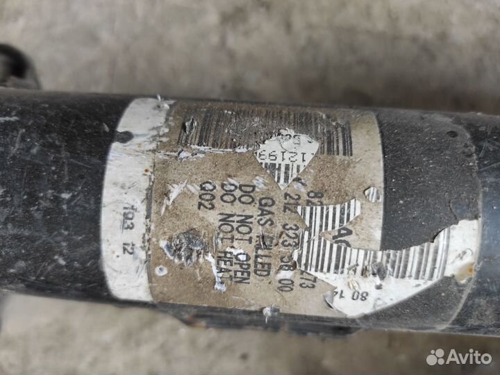 Амортизатор передний Мерседес W212