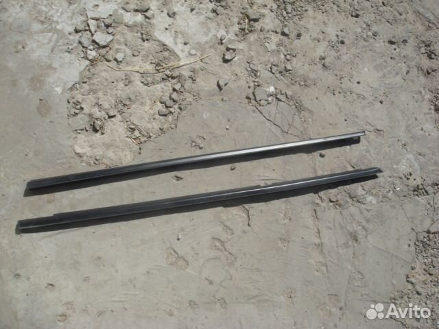 Сузуки Молдинг стекла левой двери Vitara 06-15