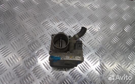 Дроссельная заслонка бензиновая volkswagen golf 4