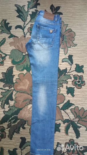 Джинсы мужские