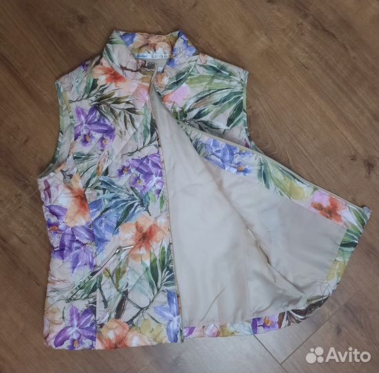 Жилетка женская утепленная 48