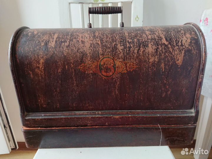 Швейная машина Singer