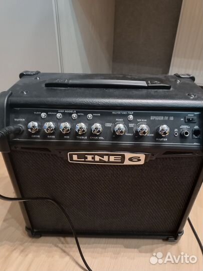 Гитарный комбоусилитель