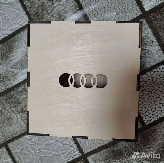 Лэшбокс