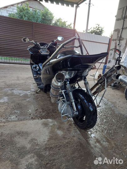 Honda Forza 250 MF08