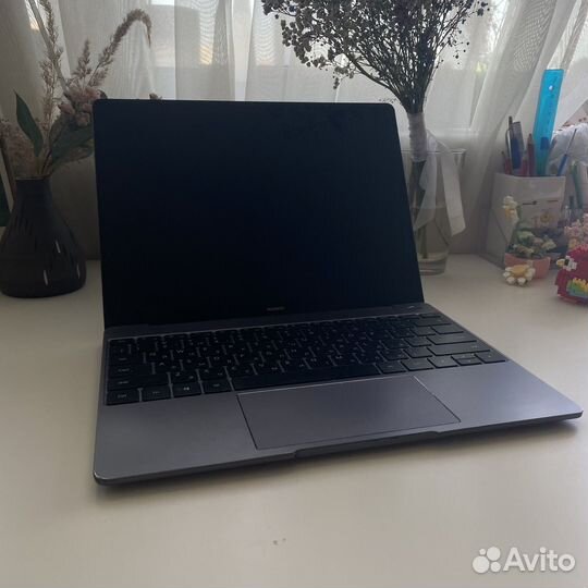 Huawei MateBook 13 HN-W19R