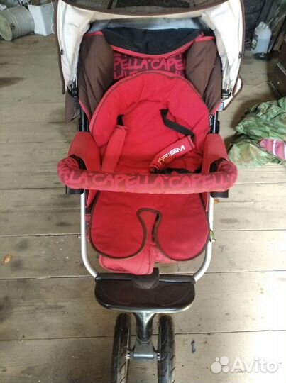 Прогулочная коляска