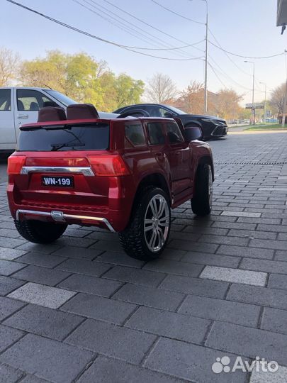 Детская машинка mercedes