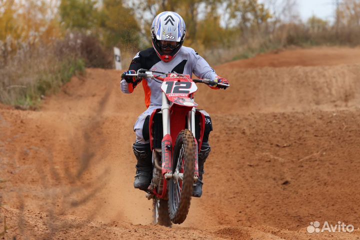 Тренер по мотокроссу