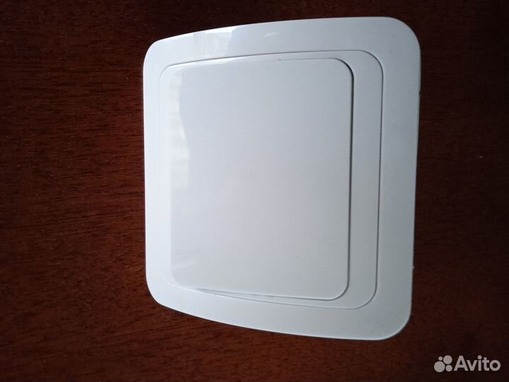 Выключатель накладной, внутренний