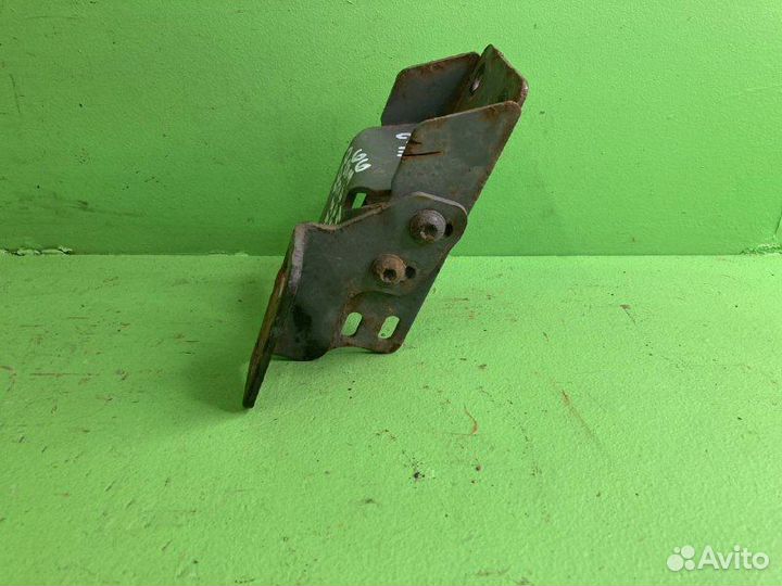 Кронштейн бампера mercedes-benz actros MP II