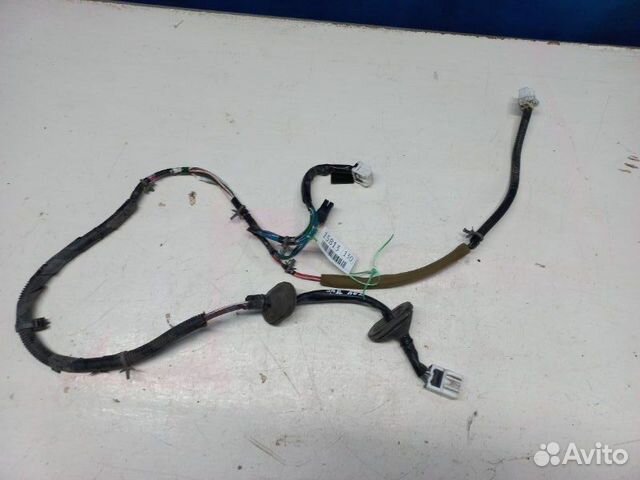 Проводка двери задняя левая Nissan Sunny E-FB14