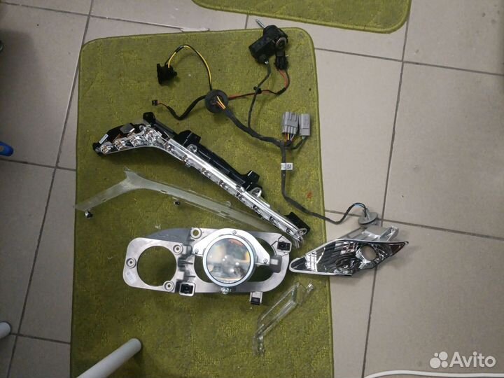 Фара Митсубиси аутлендер 3