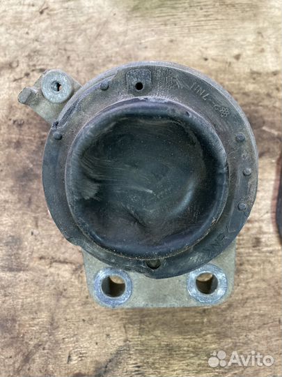 Опора подушка двигателя Mazda CX 7